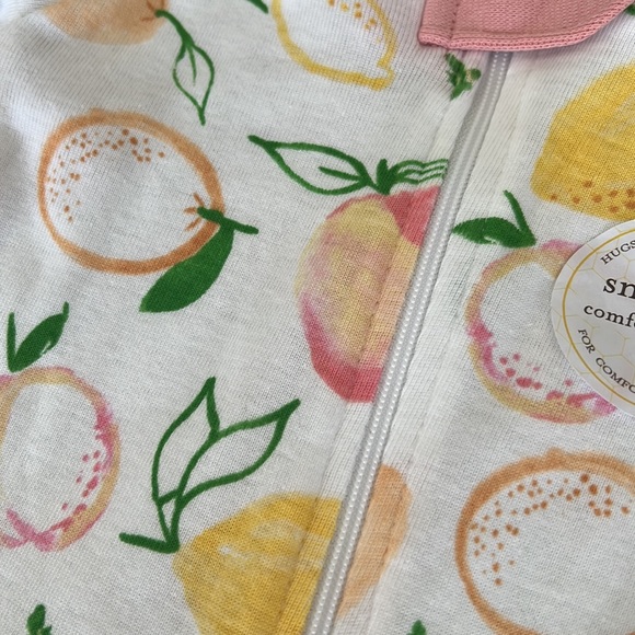 BNWT Burt’s Bees Baby ‘Sweet and Sour’ Footie Pyjamas Size 12 M RRP $13.95 🍋🍑 - Picture 3 of 5